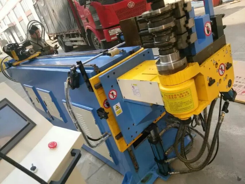 E:\BQ伯勤\图片\网站\网站\DW50CNC-3A-3S全自动弯管机.jpgDW50CNC-3A-3S全自动弯管机